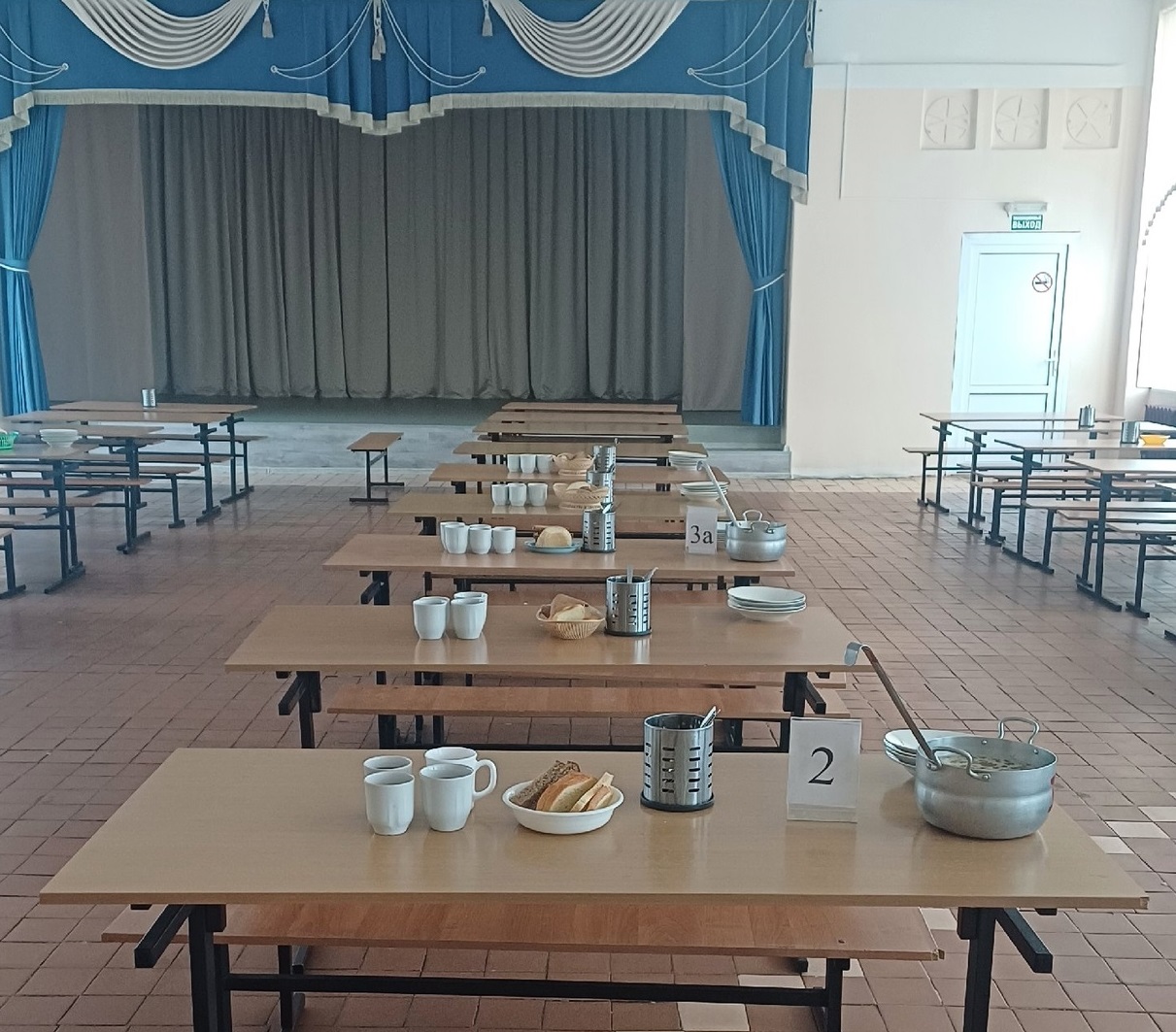 Коротко о столовой: Изображение.